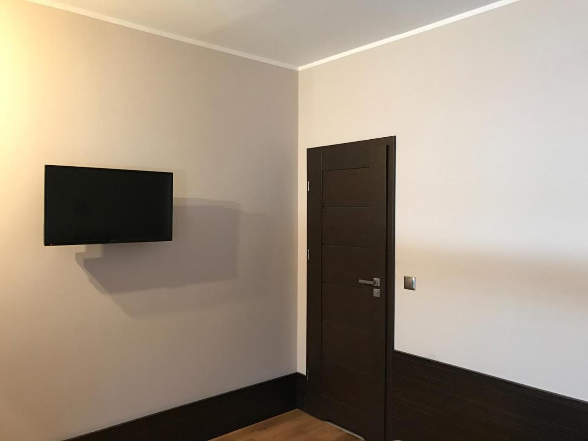 Gosciniec Krepa Hotel Lipsko ภายนอก รูปภาพ
